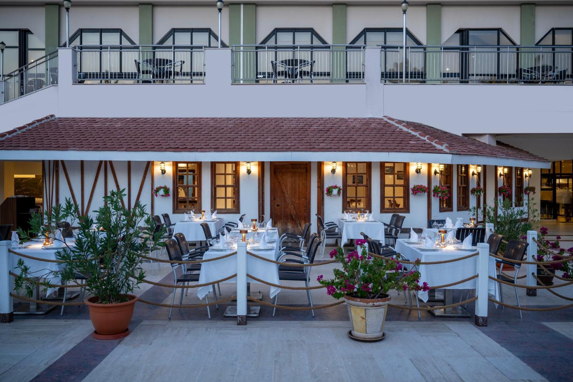 Adora Hotel & Resort Belek Eksteriør billede