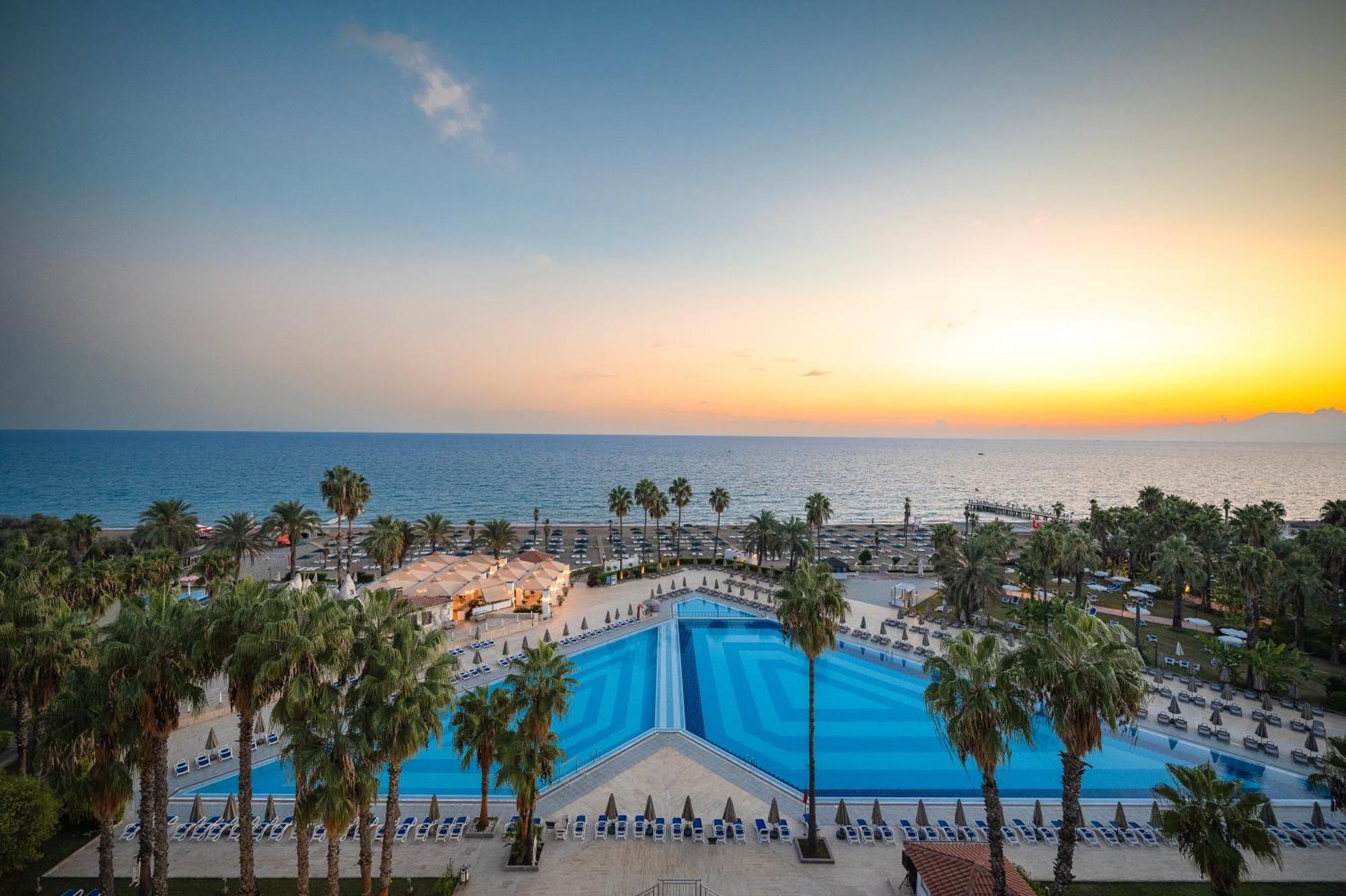 Adora Hotel & Resort Belek Eksteriør billede
