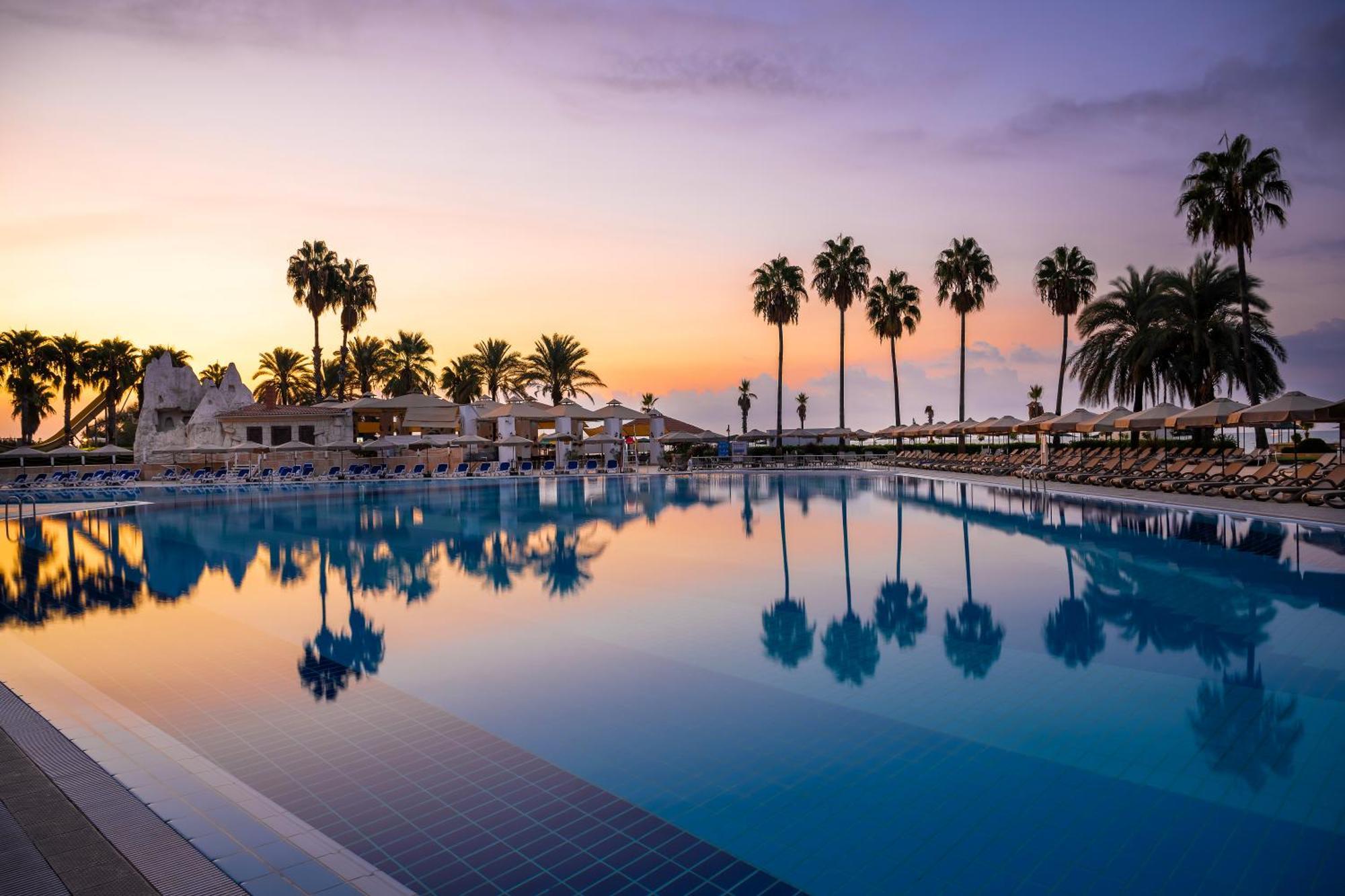 Adora Hotel & Resort Belek Eksteriør billede