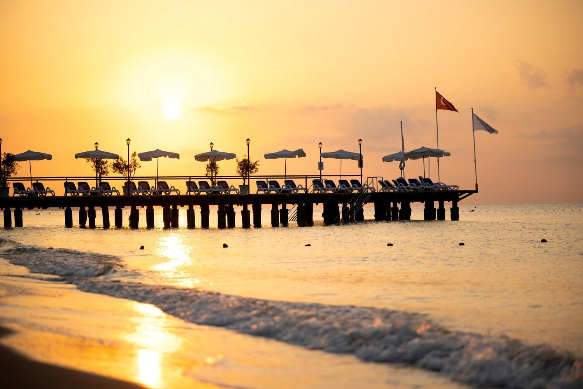 Adora Hotel & Resort Belek Eksteriør billede